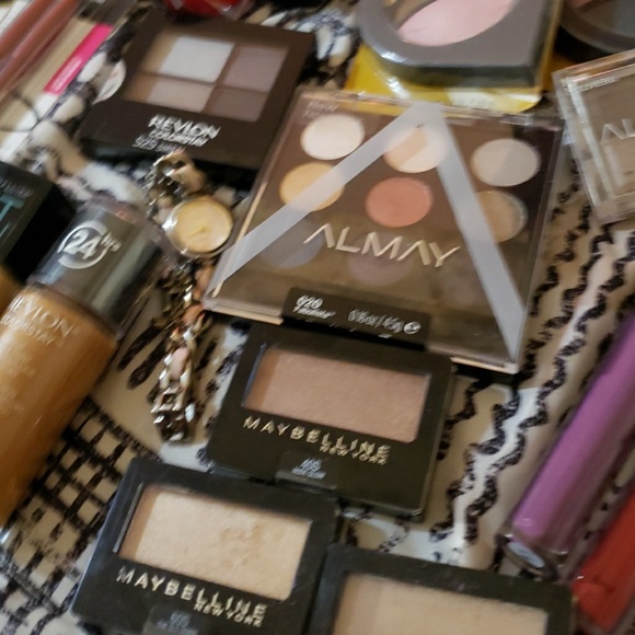 Make up lot. Any 3 for 8 . Or buy all. 60 - Picture 6 of 7